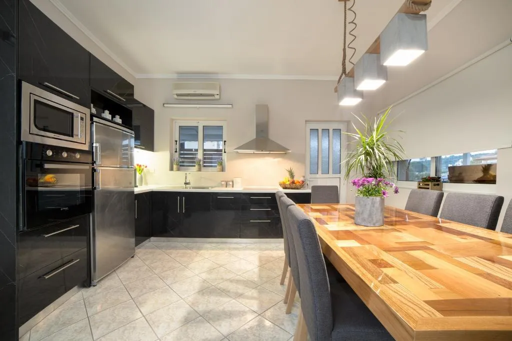 VILLA FOUR BEDROOMS WITH PRIVATE POOL Room, Bruma Residence, Zante