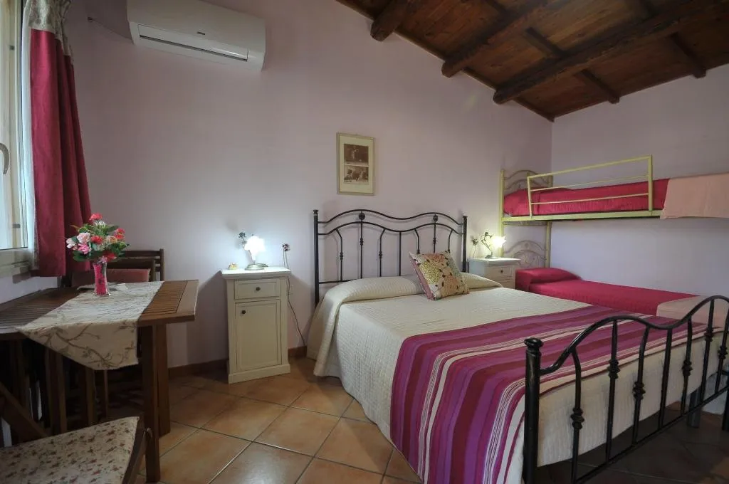 Room, Mandorleto B&B, Catania