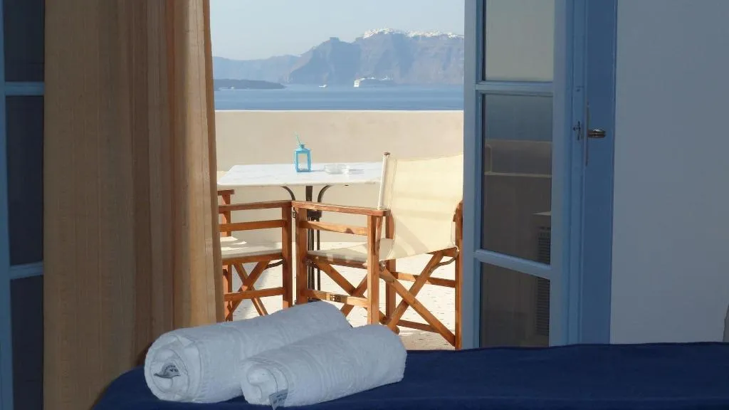 Room, Kokkinos Villas, Santorini