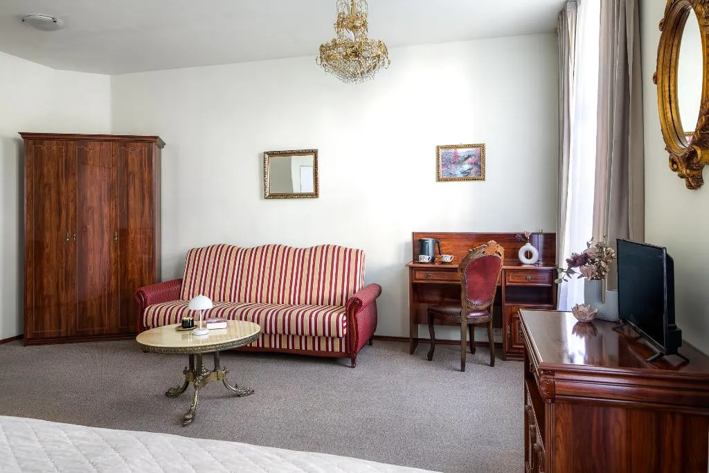 QUADRUPLE SUPERIOR Room, Old Time Aparthotel, Krakow