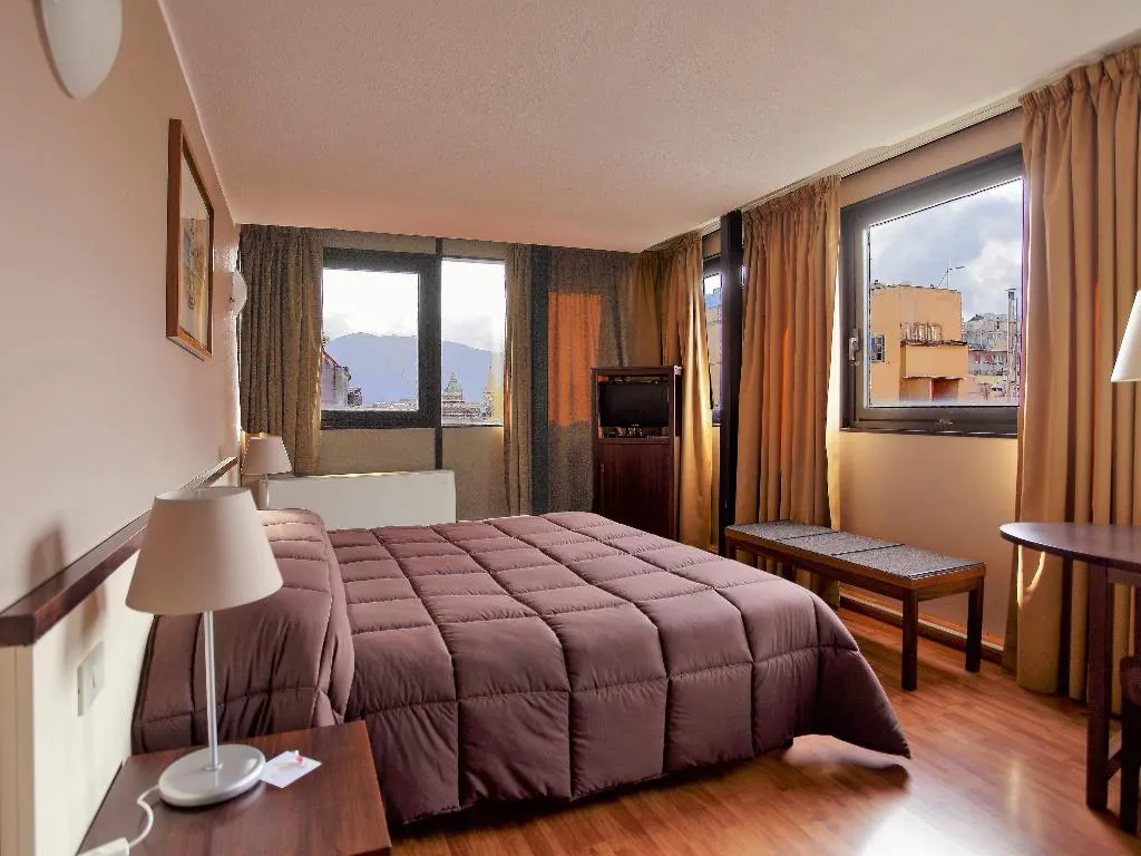 Double or Twin STANDARD Room, Cristal Hotel Palermo, Palermo