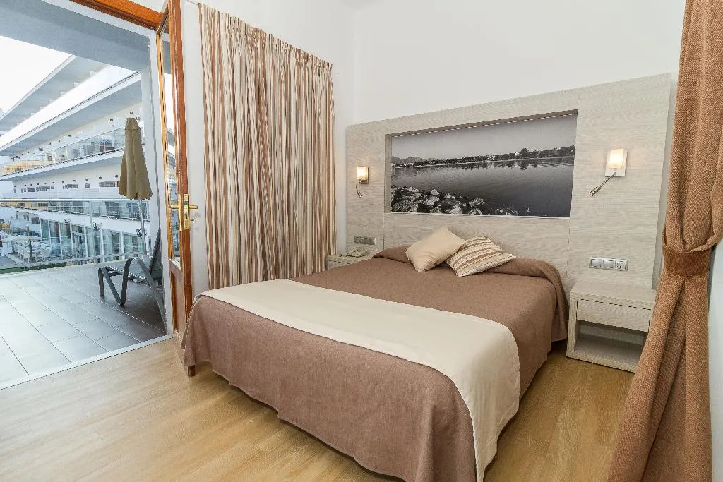 JUNIOR SUITE STANDARD Room, Eix Alcudia Hotel +18, Majorca