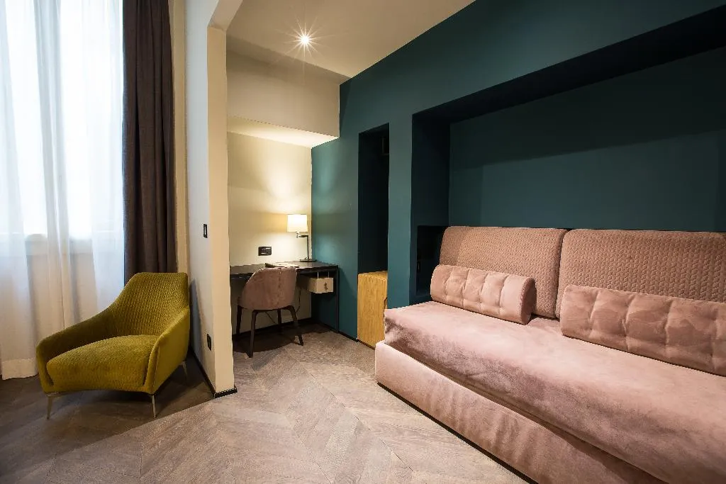 QUADRUPLE PREMIUM Room, Silla, Florence