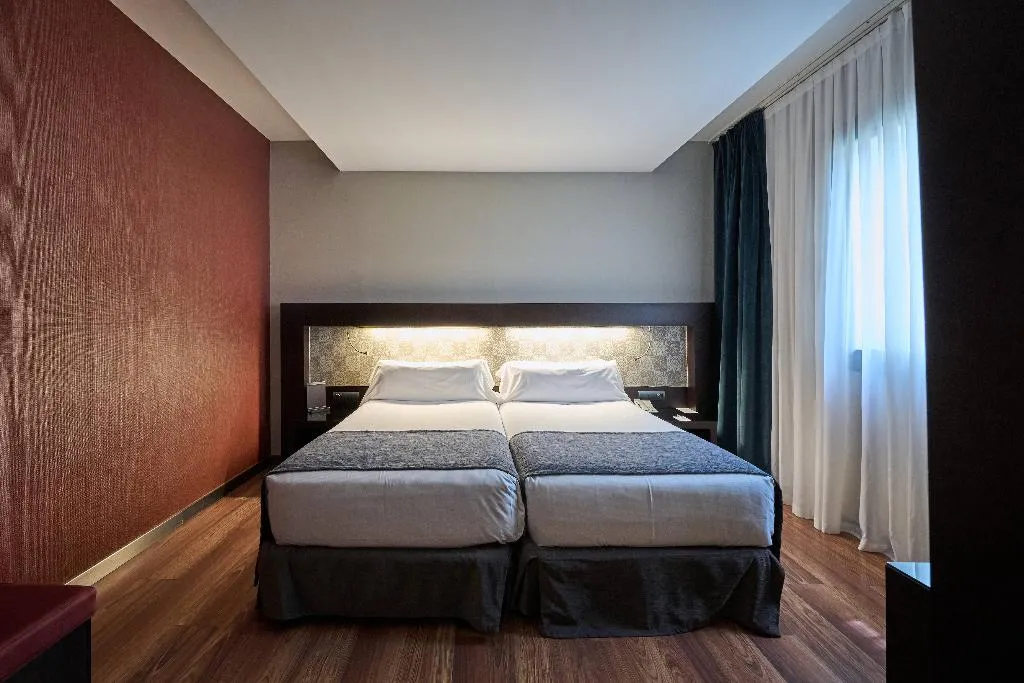 DOUBLE SINGLE USE STANDARD Room, Catalonia Port, Barcelona