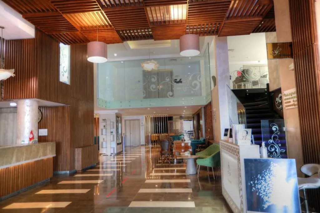 Lobby, Lac Leman, Tunisia