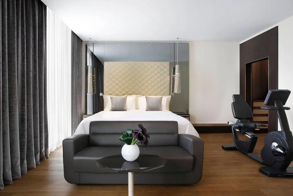 Room, Excelsior Hotel Gallia, a Luxury Collection Hotel, Milan