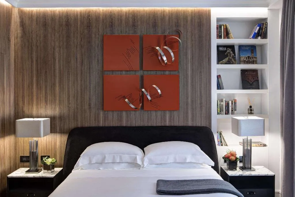 Room, The First Dolce, Rome