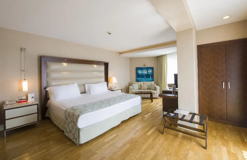 FAMILY ROOM STANDARD Room, Ramada Plaza By Wyndham Antalya, Antalya