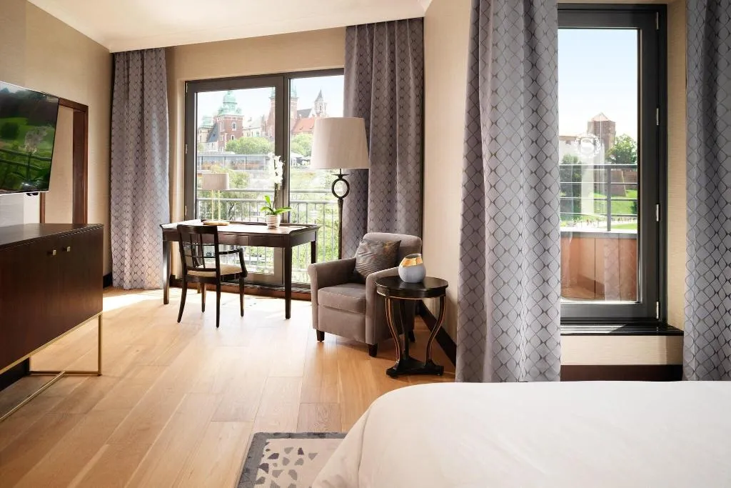 Room, Sheraton Grand Krakow, Krakow