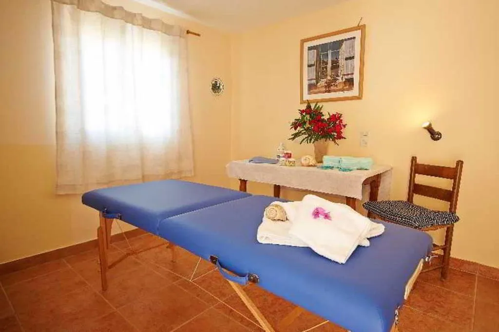 Sports and Entertainment, Villas Cavo Marathias, Zante