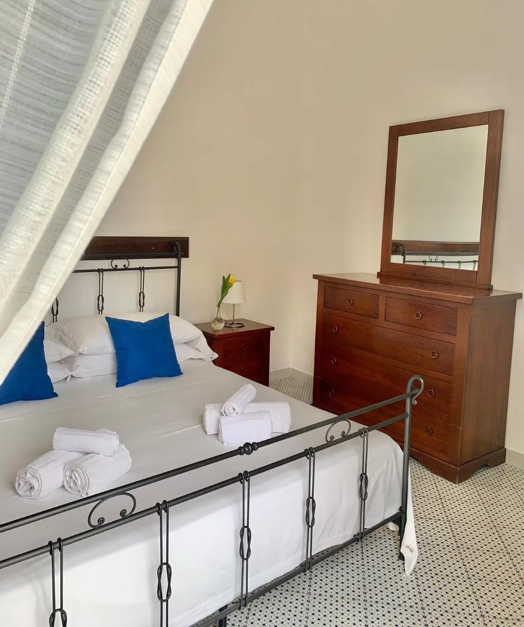 APARTMENT SUPERIOR WITH TERRACE Room, Antico Palazzo Scala, Naples