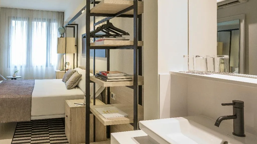 DOUBLE STANDARD Room, Denit Barcelona, Barcelona