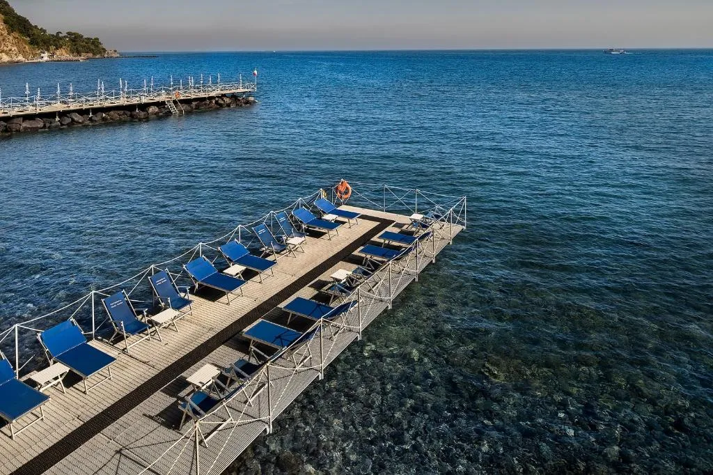 Beach, Continental Mare, Naples