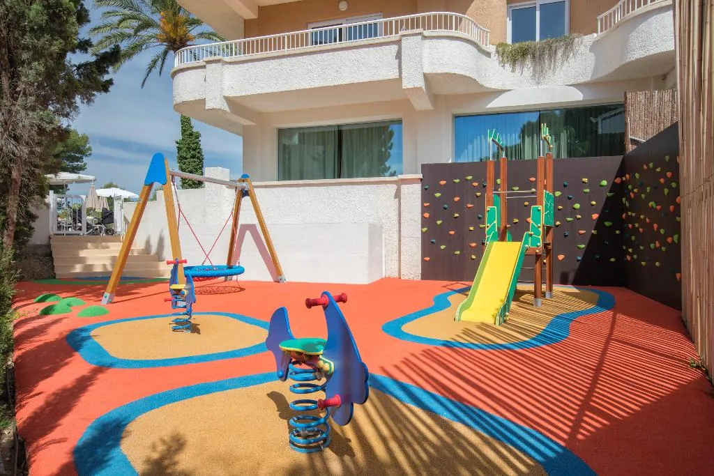 Sports and Entertainment, JS Alcudi Mar, Majorca