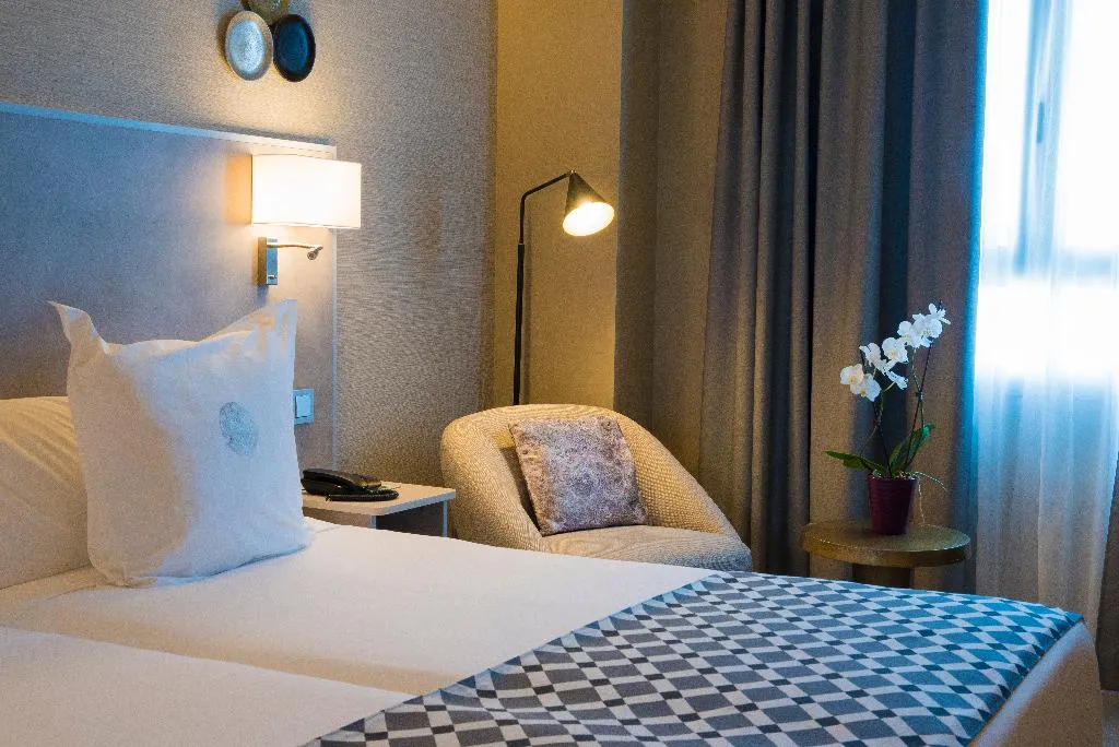 DOUBLE PREMIUM Room, America Sevilla, Seville