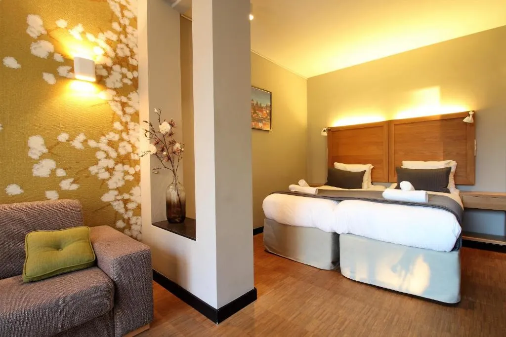 JUNIOR SUITE STANDARD Room, The Bank Hotel, Amsterdam