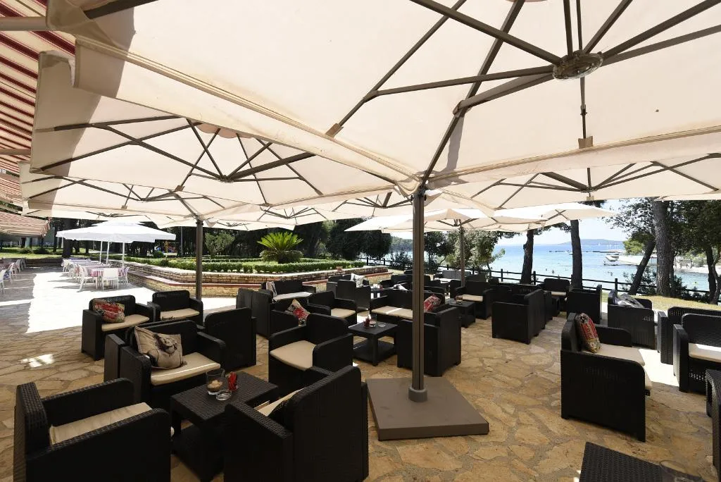 Bar, Crvena Luka Resort, Zadar
