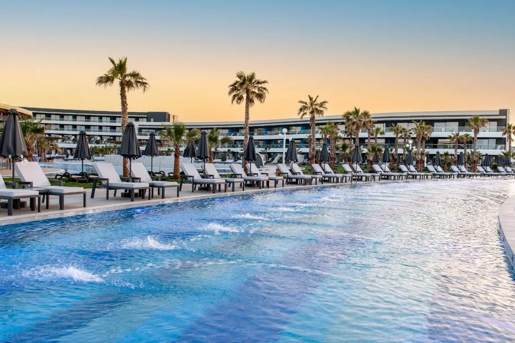 Pool, Lyttos Mare, Crete