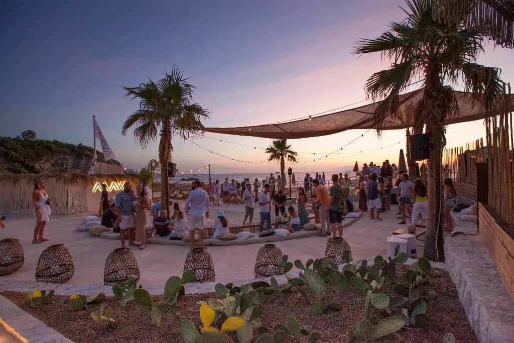 Sports and Entertainment, Maya Beach Resort, Naples