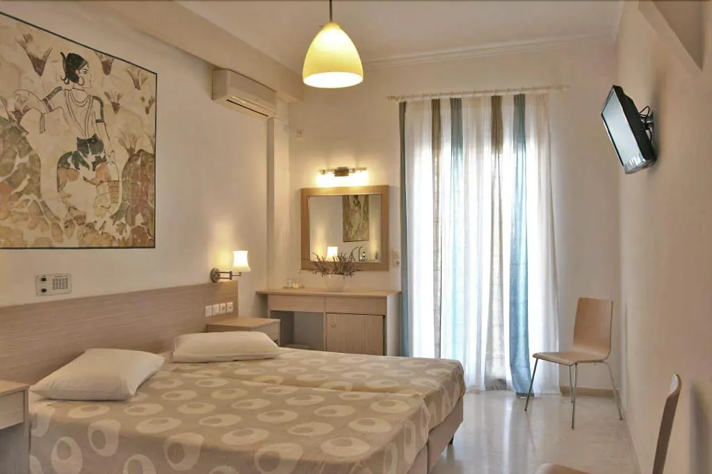 Room, Hippocampus, Santorini