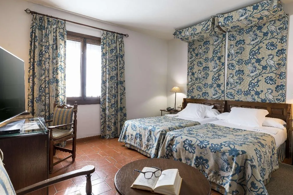 DOUBLE STANDARD Room, Parador de Jarandilla de la Vera, Madrid