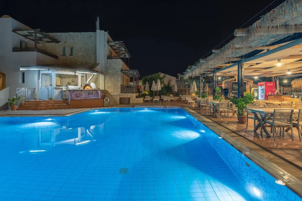 Pool, Erato Beach Hotel, Crete