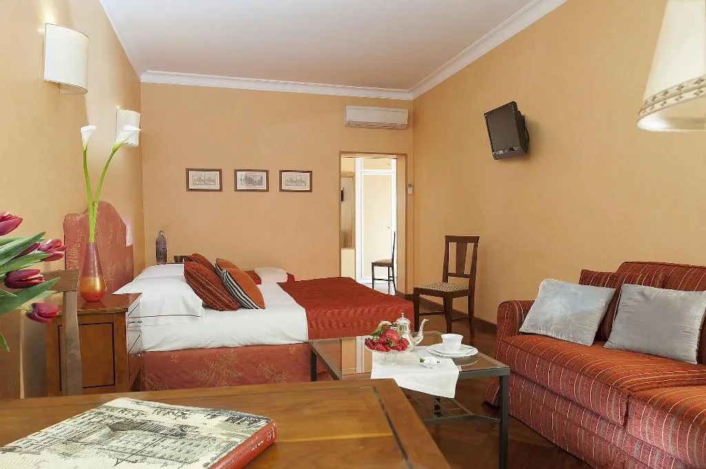 Room, B&B all'Orologio, Rome