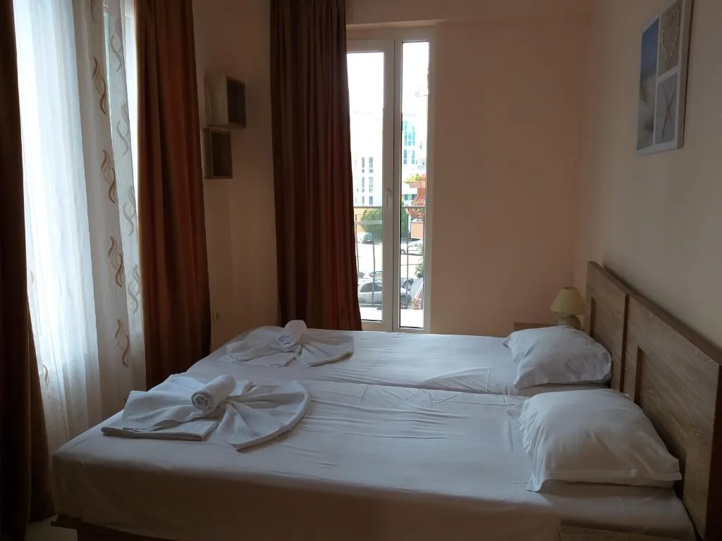 APARTMENT TWO BEDROOMS Room, Perla Apartments, Bourgas