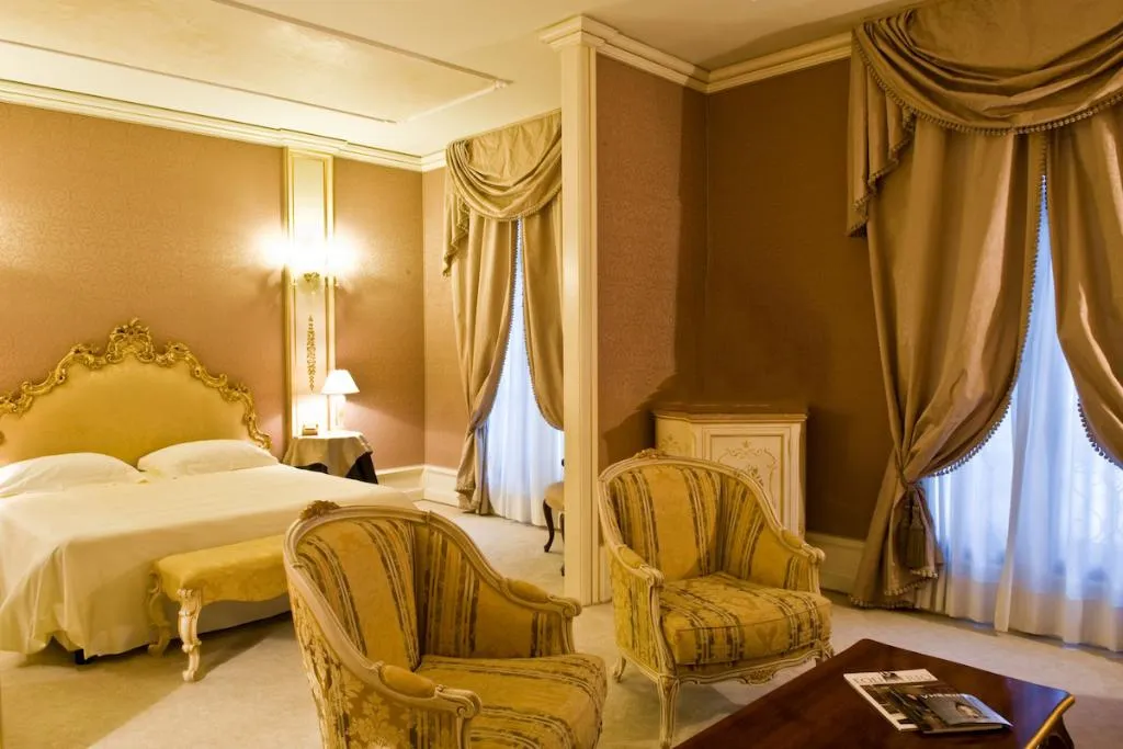 SUITE CLASSIC Room, Ca' Sagredo Hotel, Venice