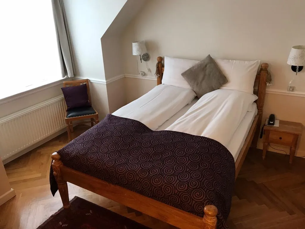 DOUBLE STANDARD Room, Bertrams Hotel, Copenhagen