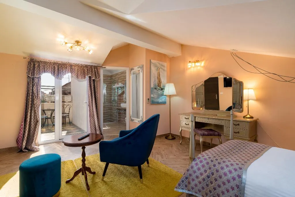 DOUBLE STANDARD Room, Pasike, Split