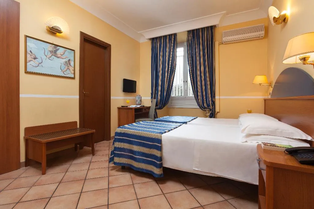 TWIN STANDARD Room, Hotel Kennedy, Rome