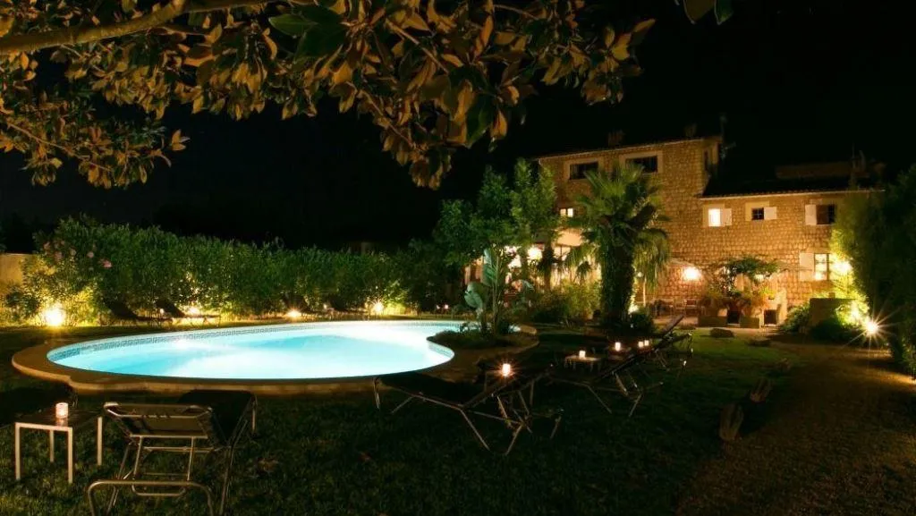 Pool, Finca Can Quatre, Majorca
