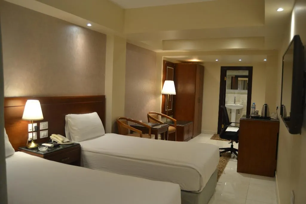 TWIN DELUXE Room, Omar El Khayam Al Minya Hotel Luxury Accommodation, Cairo