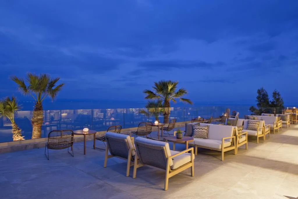 Restaurant, MERAVIA Leonardo Limited Edition, Halkidiki