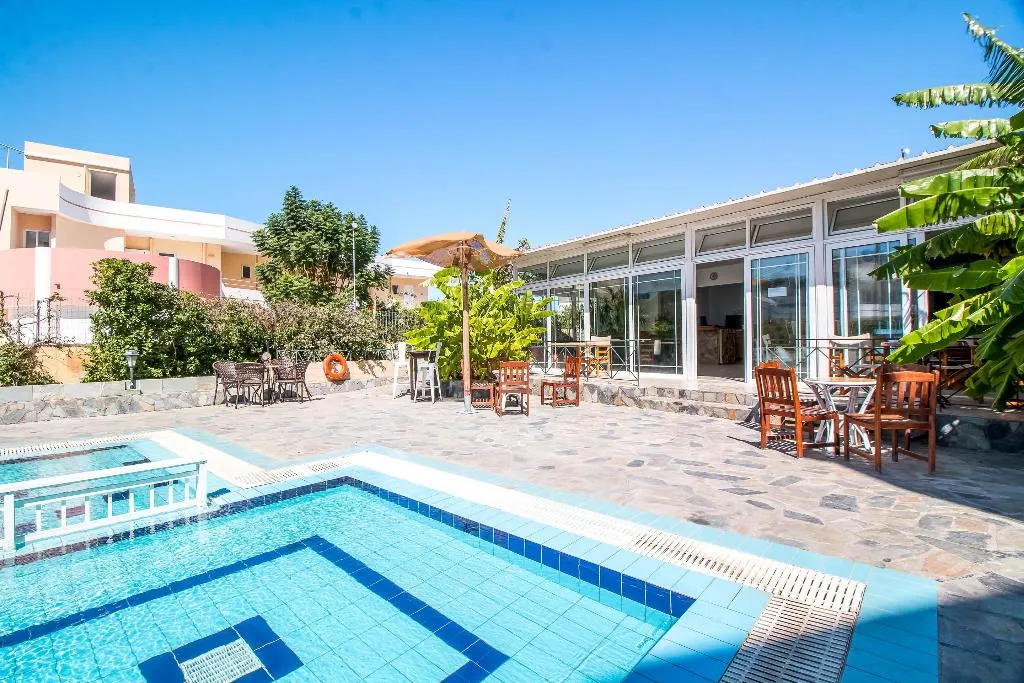 Pool, Kiras Studios, Rhodes