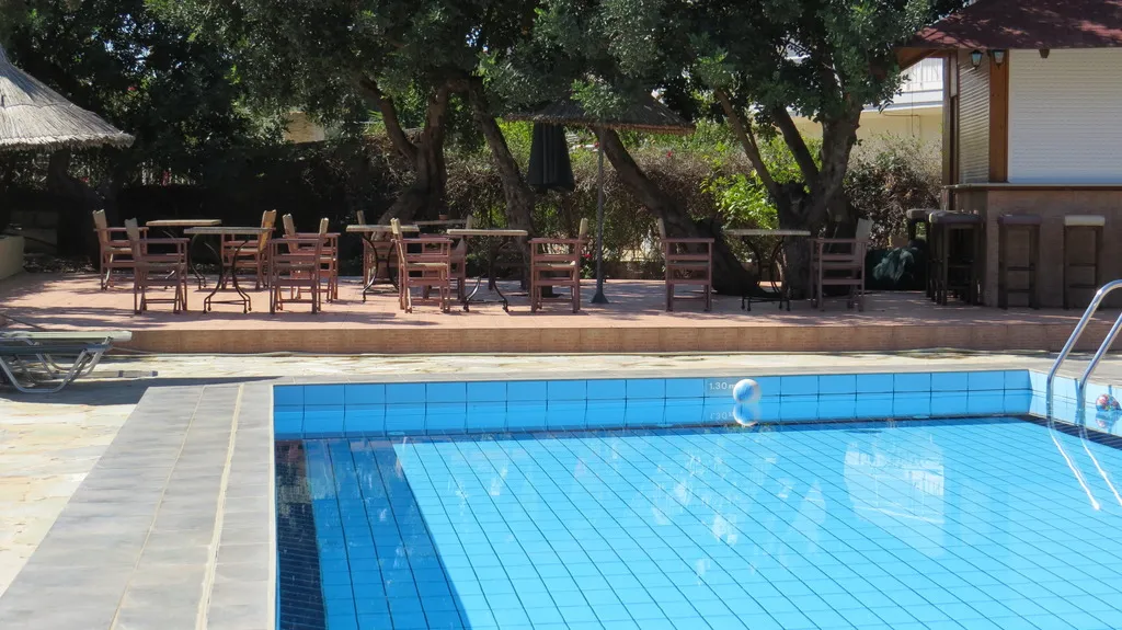 Bar, Villa Medusa, Crete