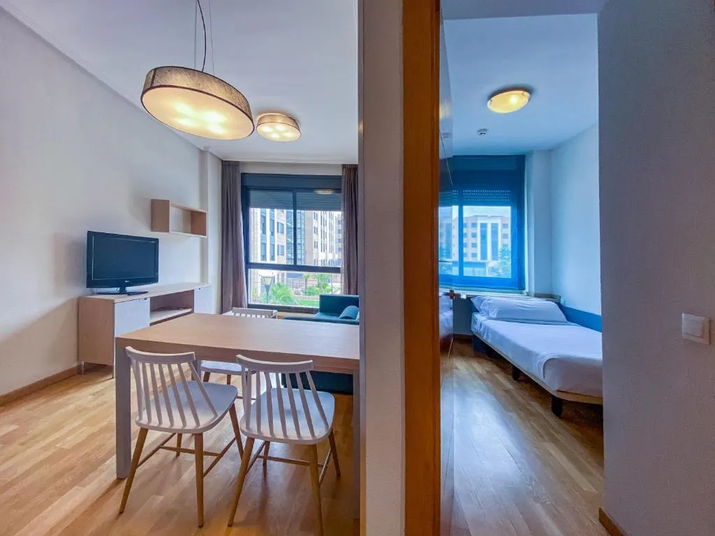 APARTMENT TWO BEDROOMS Room, Compostela Suites, Madrid