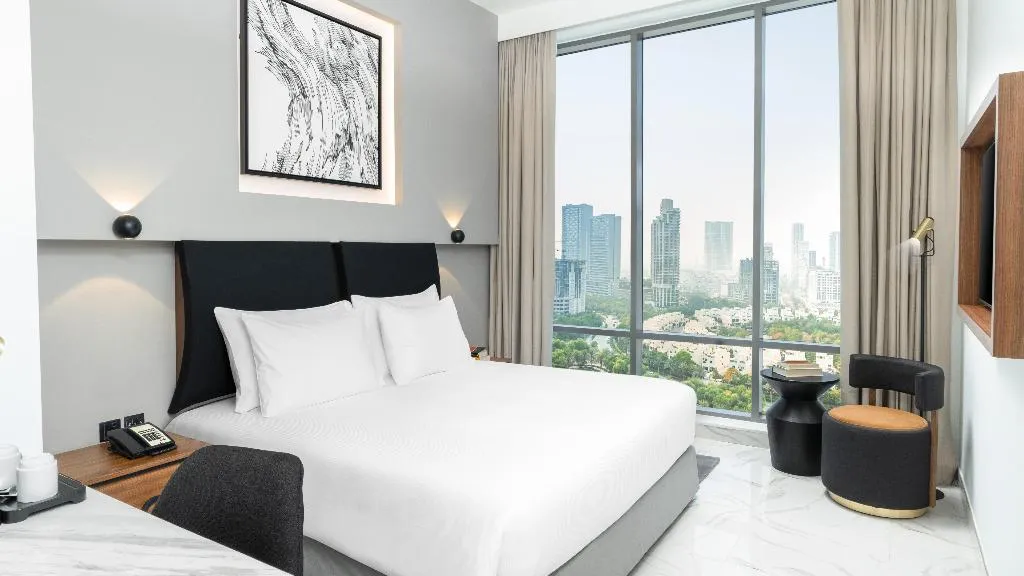 DOUBLE PREMIUM KING BED Room, Holiday Inn Dubai Village Circle by IHG, Dubai