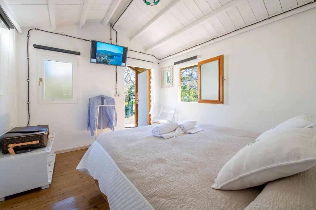 Room, Chalet Lidia, Naples