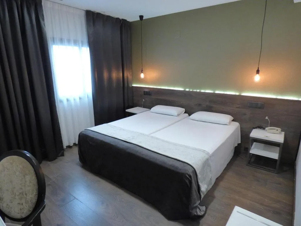 Room, Moderno, Barcelona