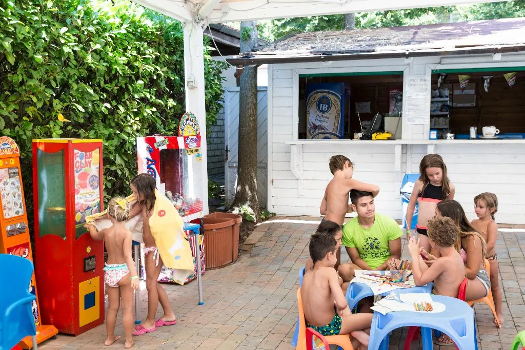Bar, hu I Pini Village, Rome