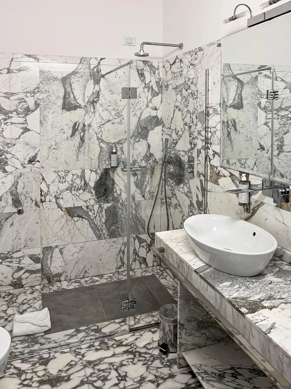 Double or Twin SUPERIOR QUEEN BED Room, Hotel La Scala, Florence