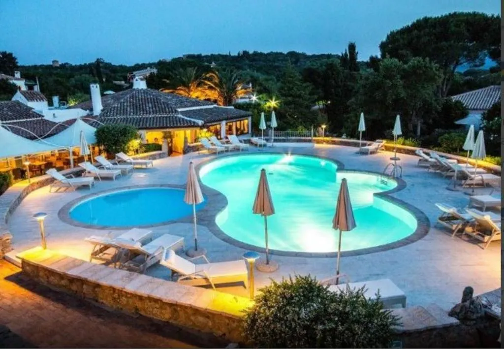 Pool, Nibaru, Olbia