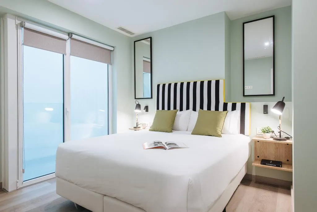 APARTMENT SUPERIOR Room, Sercotel Sevilla Guadalquivir Suites, Seville