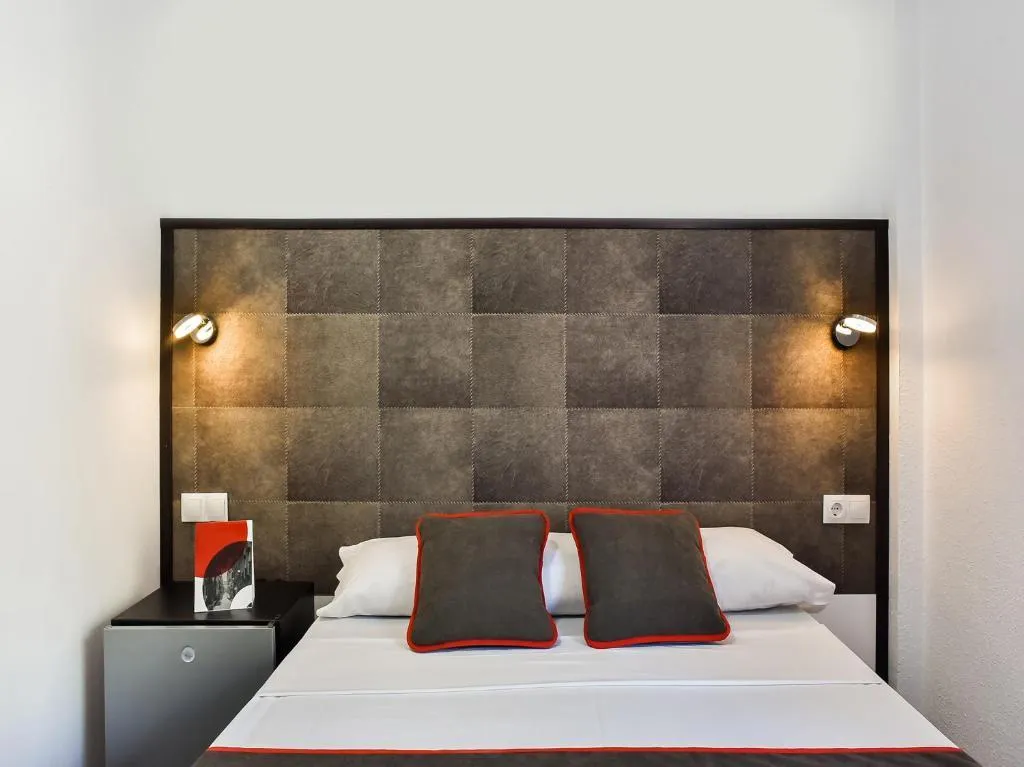 DOUBLE STANDARD Room, Hello Feria, Madrid