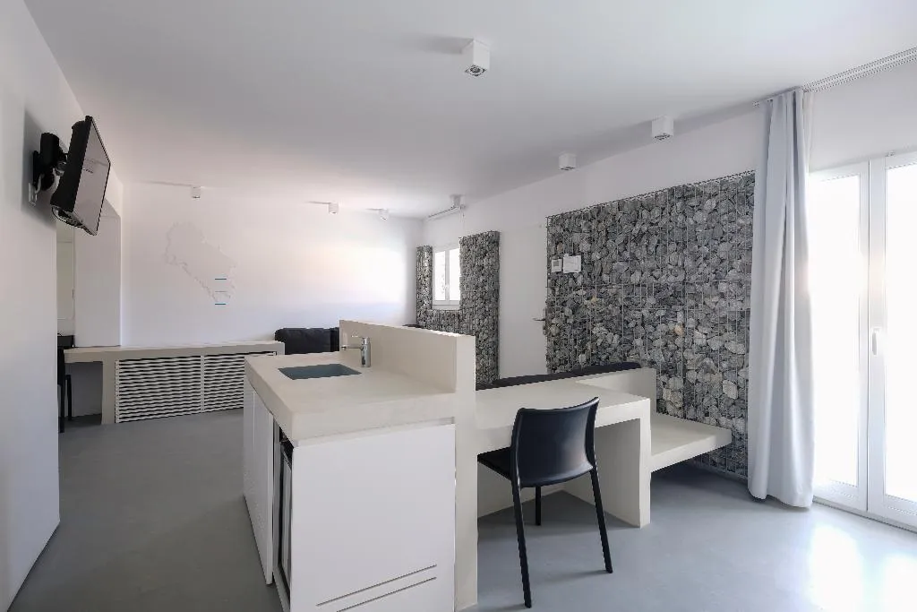 JUNIOR SUITE WITH PRIVATE POOL Room, Relux Ios Hotel, Santorini
