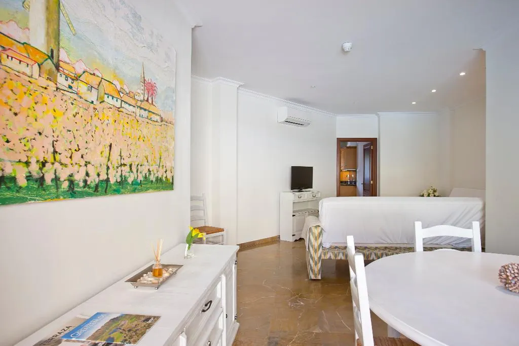APARTMENT THREE BEDROOMS Room, Galeon Suites, Majorca