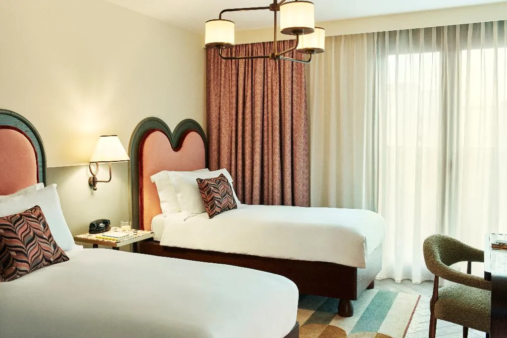 TWIN SUPERIOR Room, The Hoxton, Berlin, Berlin