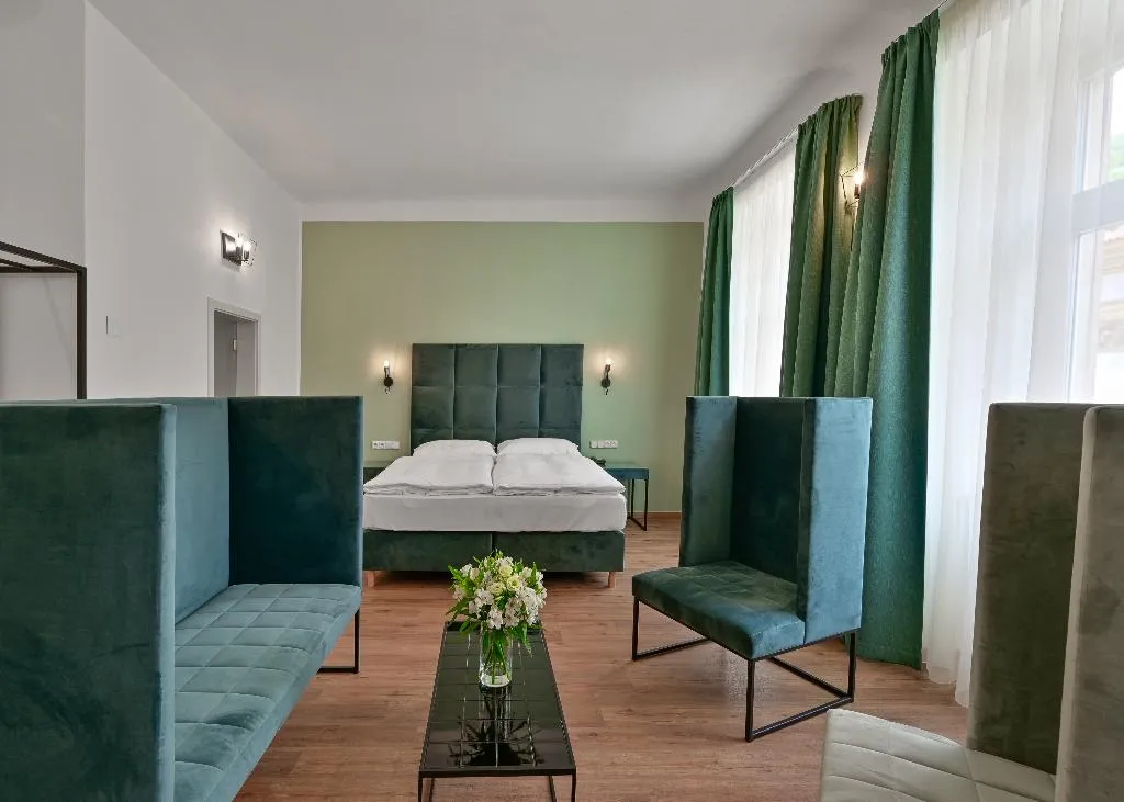 DOUBLE COMFORT Room, Hotel Garden Court Prague, Prague